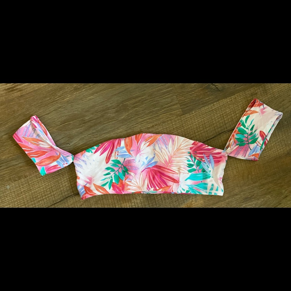 TROPICAL PRINT OFF THE SHOULDER SWIMSUIT TOP